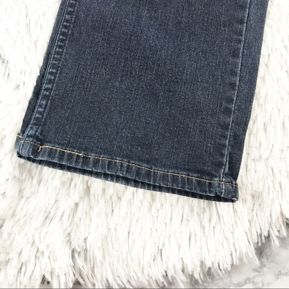 Levi’s Mid Rise Straight Leg Dark Wash Jeans EUC - Picture 7 of 8